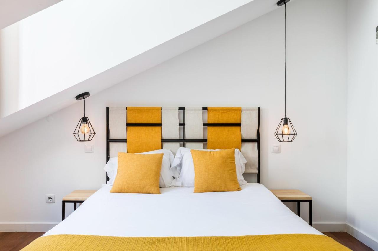 Stunning And Spacious Lofts Just By Graca And Alfama * Lisboa